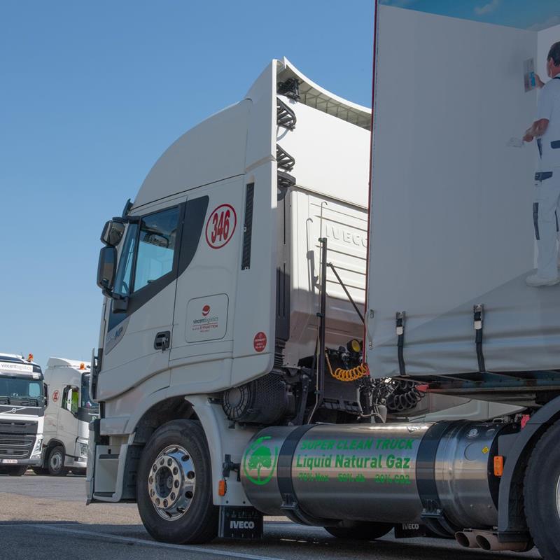 LKW mit Flüssigerdgas-Antrieben